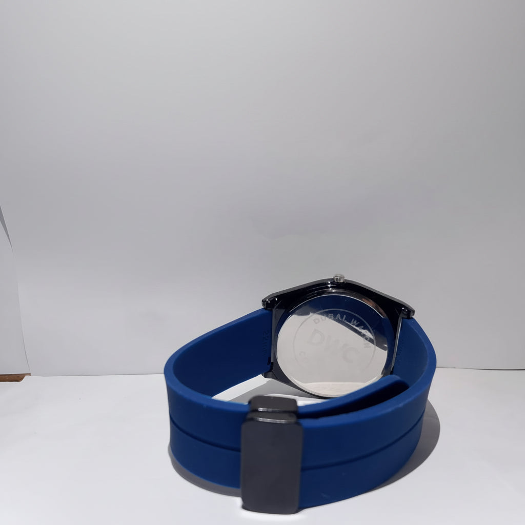 DWC Quartz Minimalist Watch